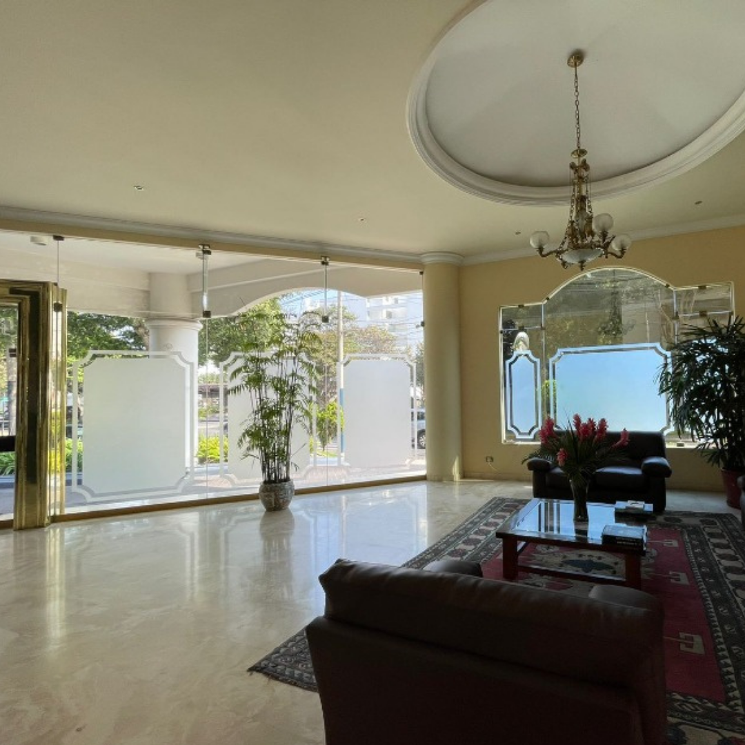 VENTA Depto Santo Toribio, San Isidro